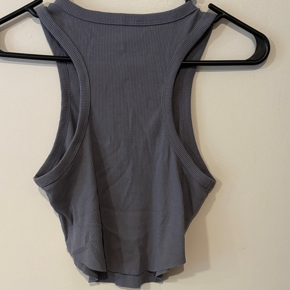 Gray Ribbed Crop Top - Picture 3 of 3